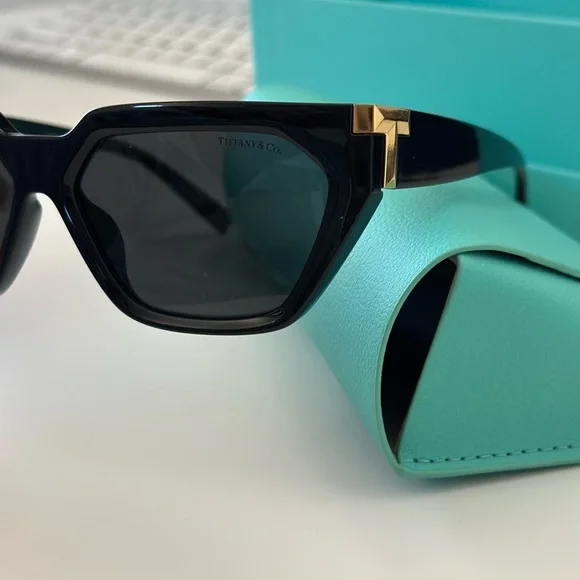 Tiffany & Co. Black and Gold Sunglasses with case Tiffany T:Deco Sunglasses in Black Acetate, Gold-colored  main image 4